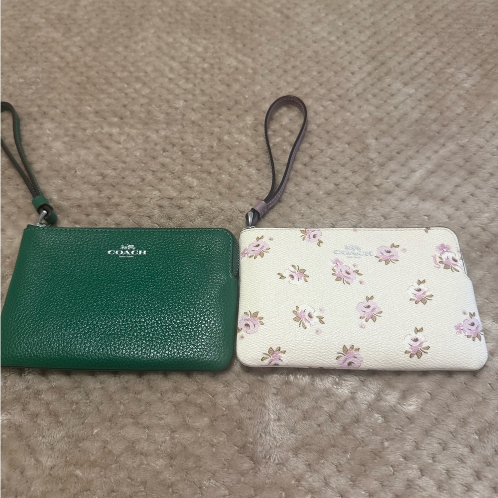 Coach Green and Cream Clutch Set